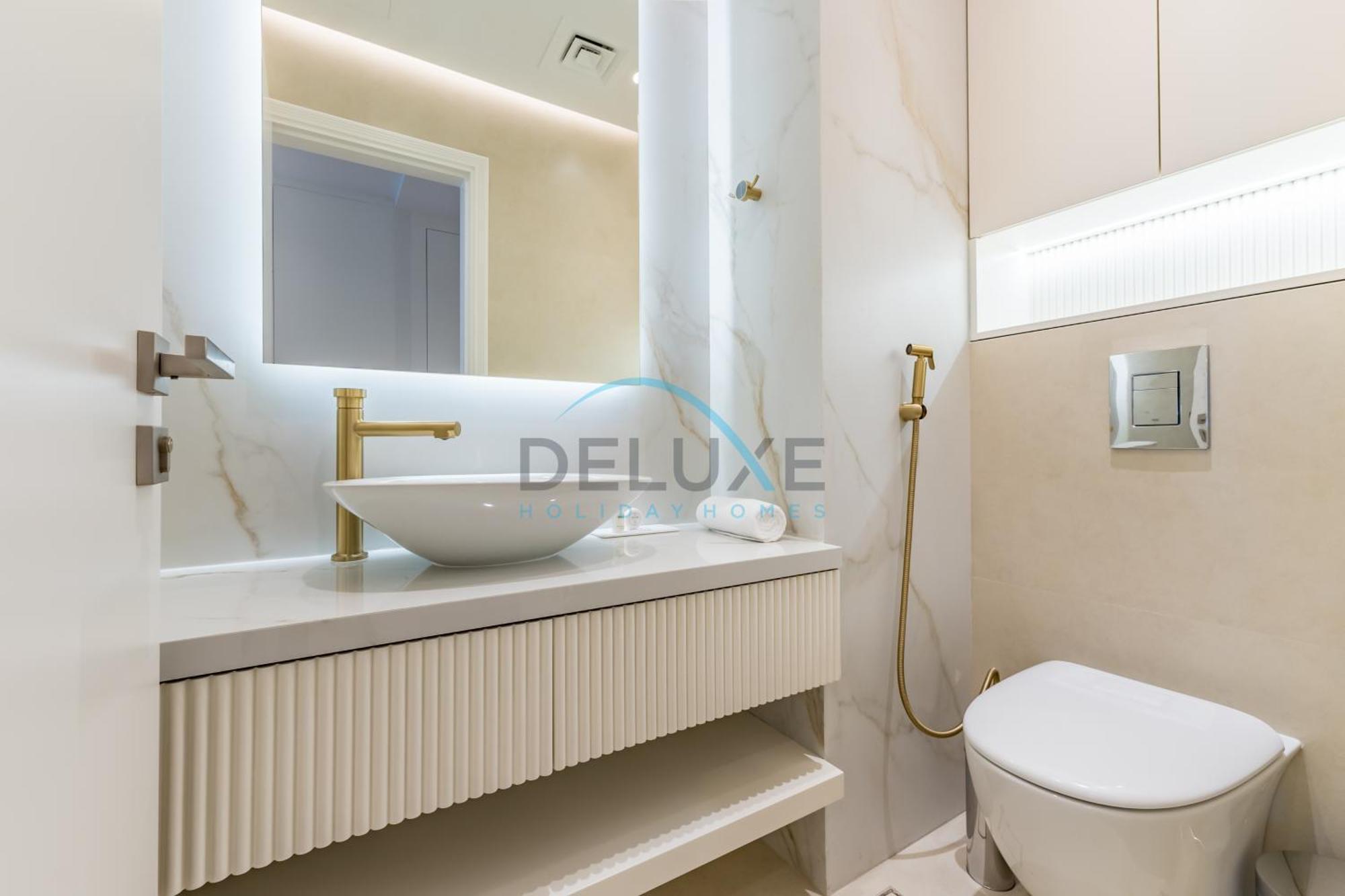 Appartement Upgraded 1br Overlooking Palm Jumeirah & Sea Views From Living To Bedroom, Elite Residence, Marina By Deluxe Homes *
