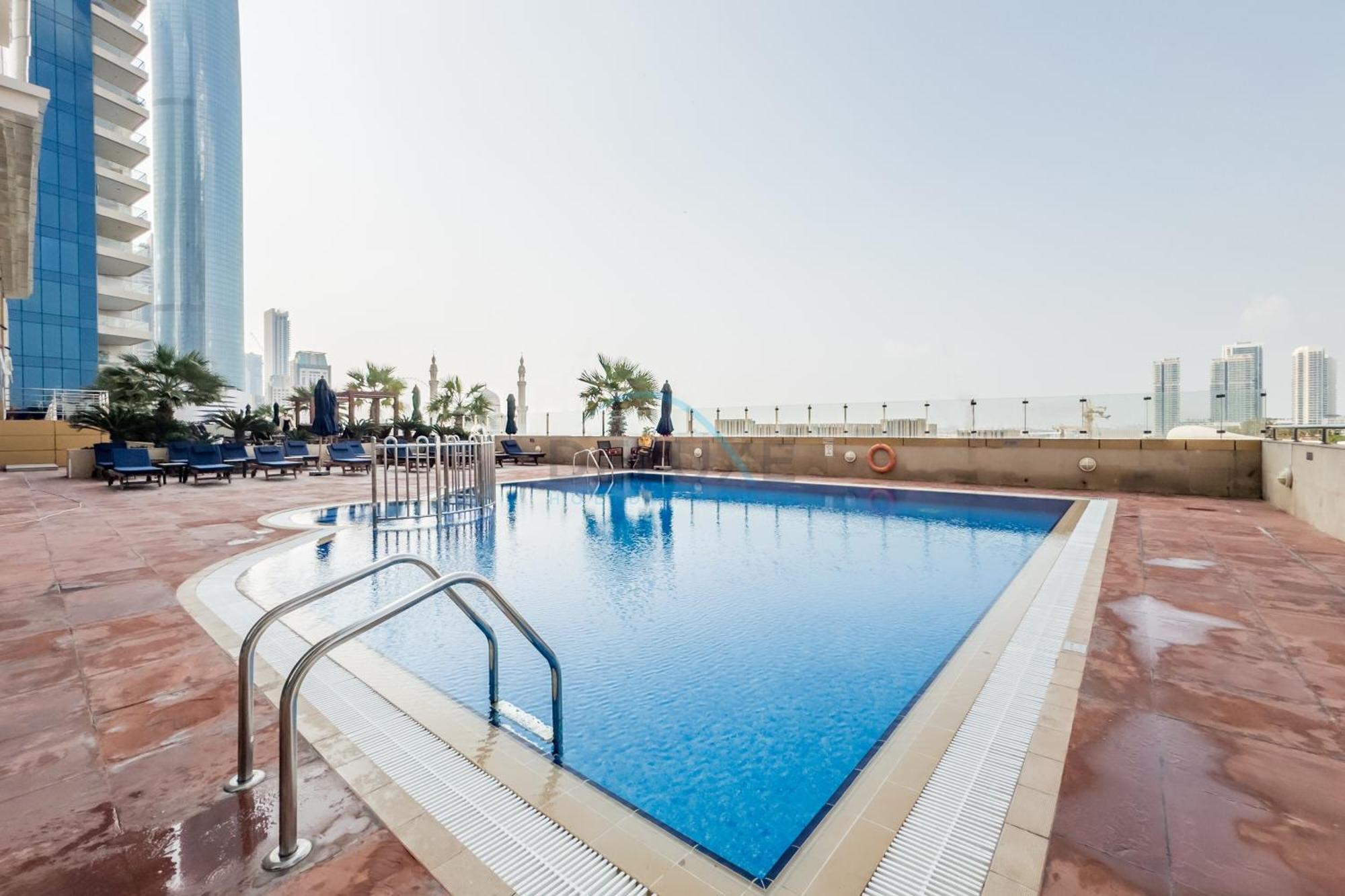 Upgraded 1br Overlooking Palm Jumeirah & Sea Views From Living To Bedroom, Elite Residence, Marina By Deluxe Homes Appartement